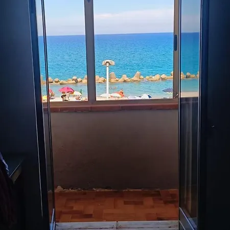 Apartment La Casa Sul Mare Capo d'Orlando
